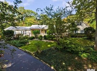 10 Salonga Woods Rd, Northport, NY 11768