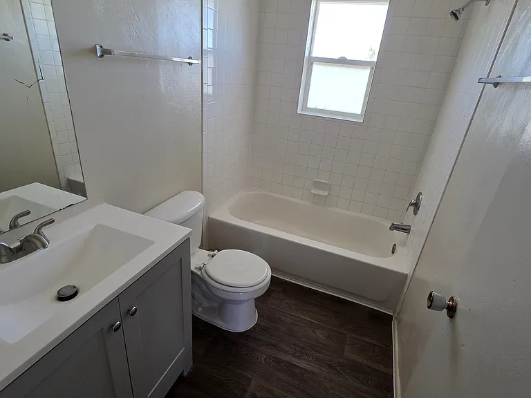 Sierra Linda Apartments — Photo 18