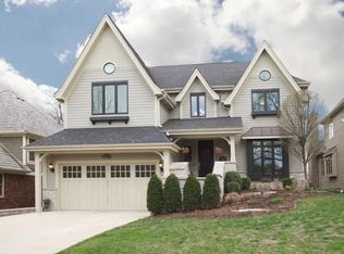 337 S Wright St, Naperville, IL 60540