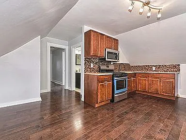 409 Bacheller Ave #2 — Photo 1