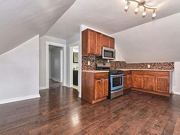 409 Bacheller Ave Floor 2