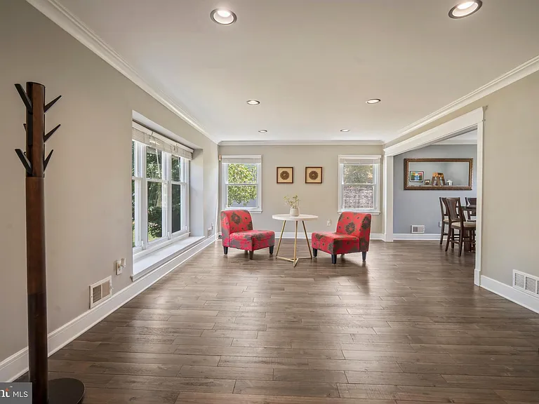5 Robert Dr — Photo 14