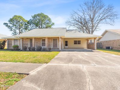 102 Wisteria Dr, Lafayette, LA, 70506