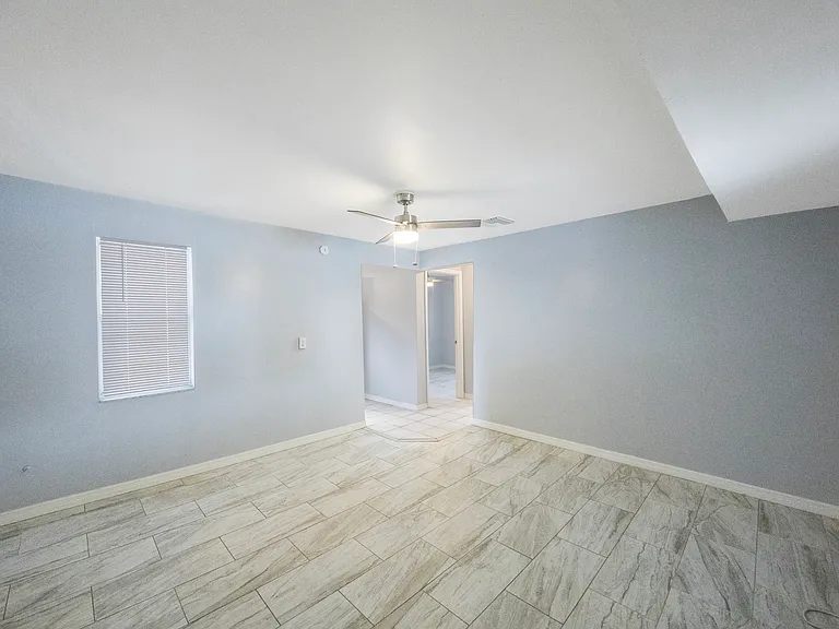 433 Delmar Ter S #10 — Photo 3