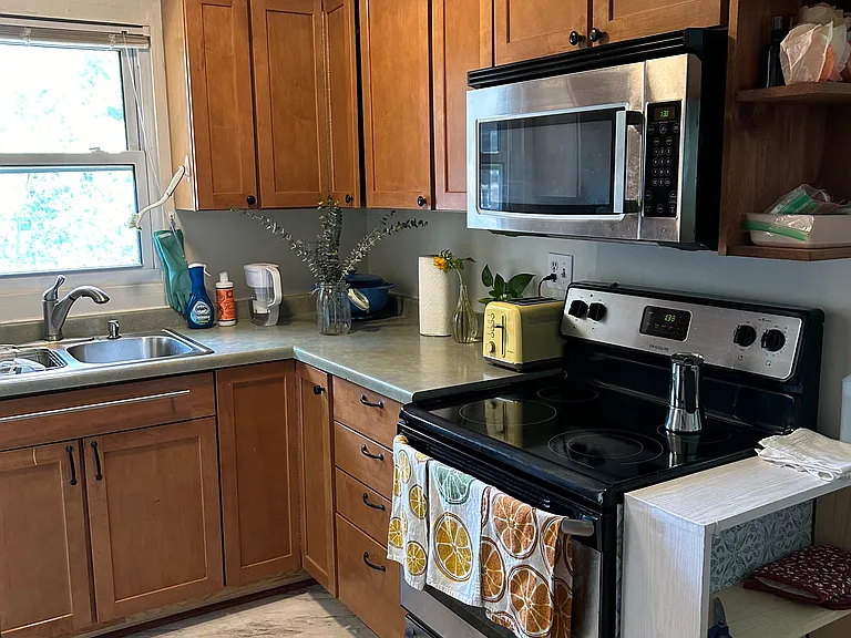 5549 Garfield Ave — Photo 3