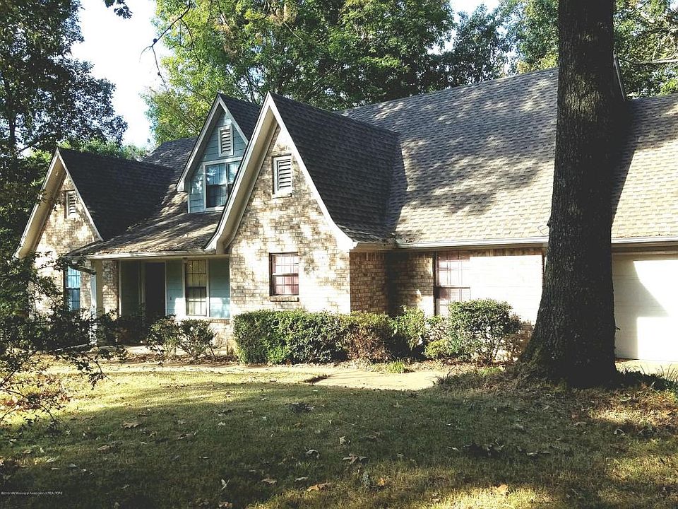 1st image of 2721 Cedar Bluff Dr