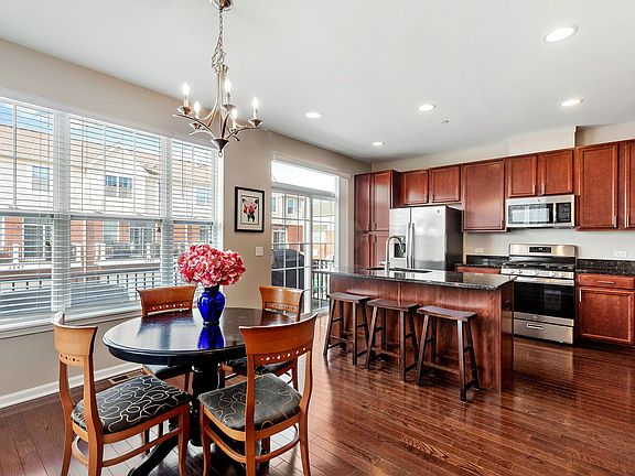 5th image of 1136 Windward Ln