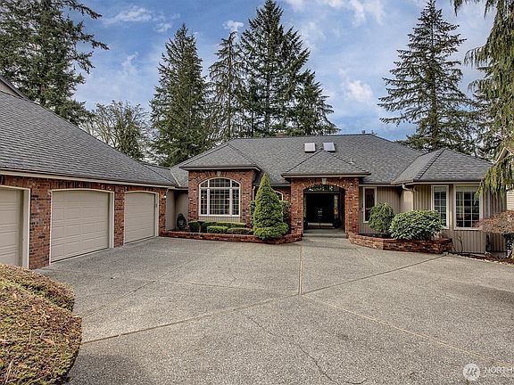 2nd image of 14239 212th Drive NE