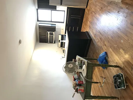 Rented by Manhattan Management LLC | media 17