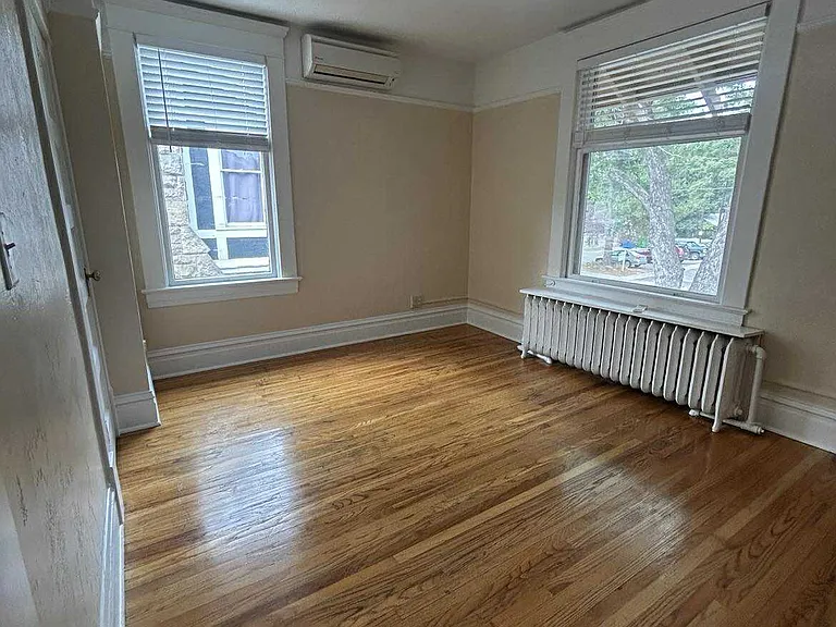 720 N 8th St #3 — Photo 12