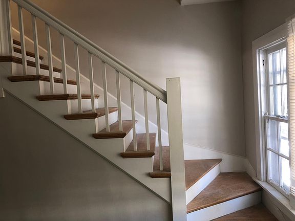 5th image of 1033 Osterman Ave