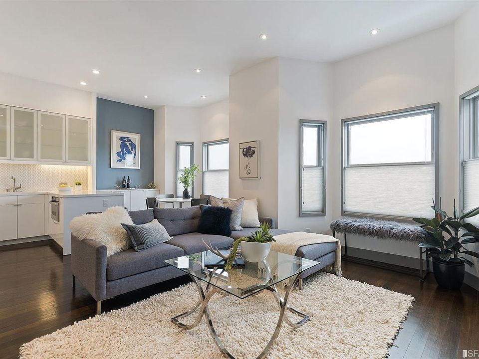 1st image of 2455 Lombard St