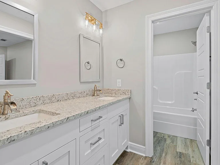 8 Bellamy Ln — Photo 12