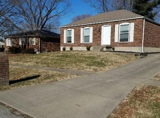 10126 Closterwood Dr, Louisville, KY 40229