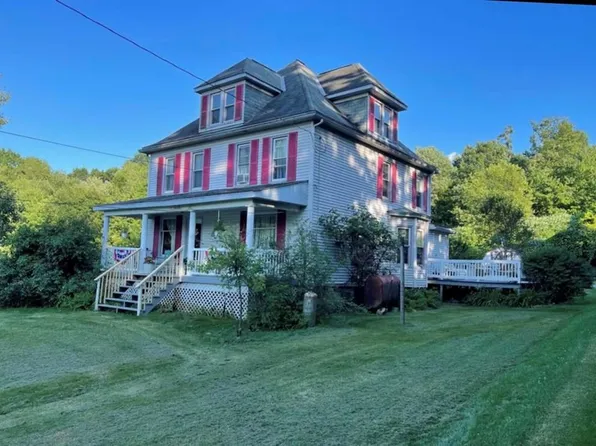1226 Mercer Rd, Franklin, PA 16323
