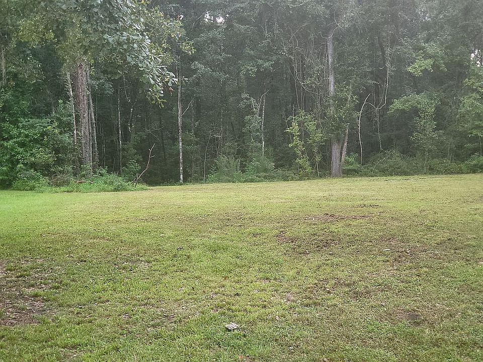 1st image of Chateau Ln