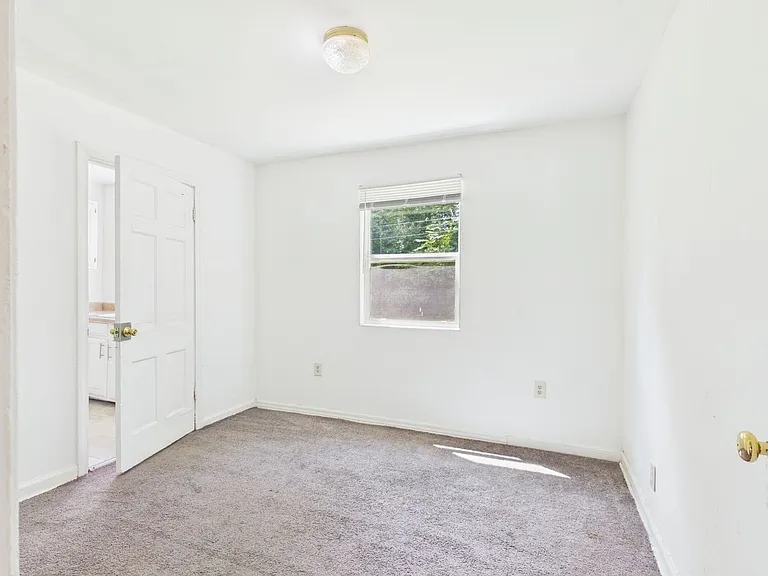 622 Fayette Ave — Photo 11
