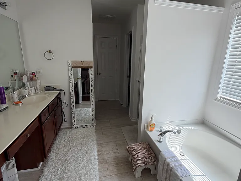 1927 Longmont Dr — Photo 13