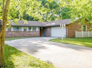 302 Michele Ln, Coffeyville, KS 67337