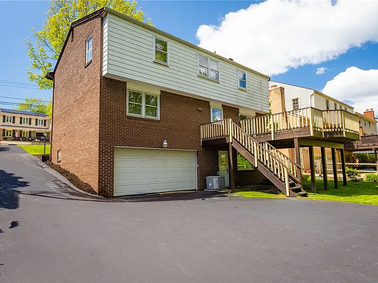 219 Main Entrance Dr — Photo 42