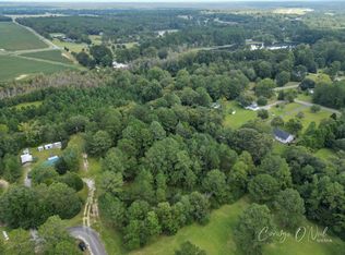 7 Fairway Dr, Hawkinsville, GA 31036