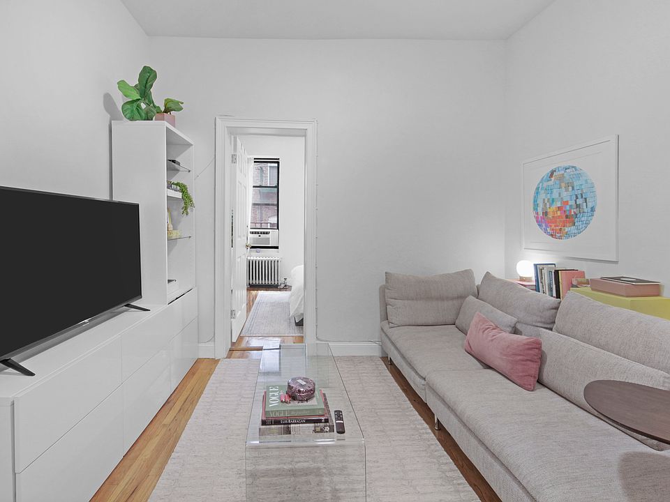1st image of 172 Mulberry St APT 9