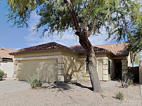 2nd image of 44584 W Windrose Dr