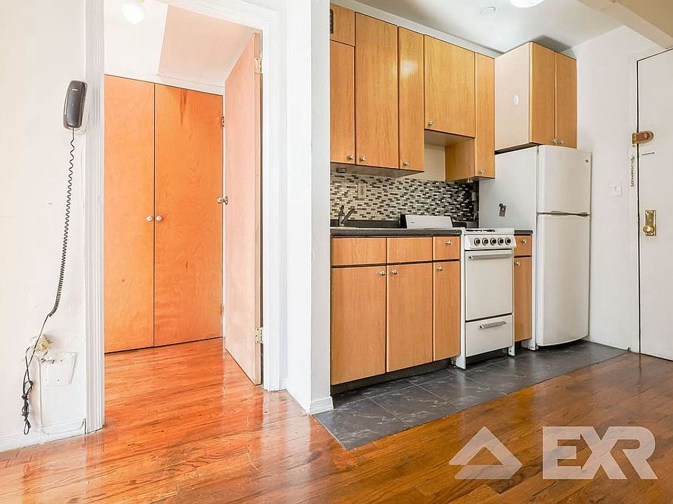 1st image of 530 W 47th St APT 5A