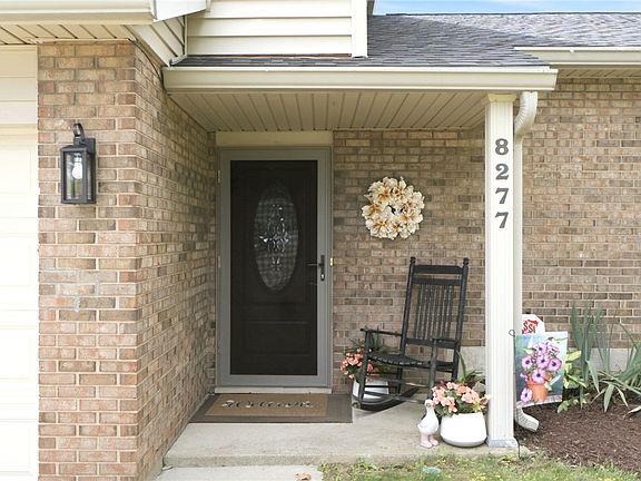 4th image of 8277 Meadowlark Dr