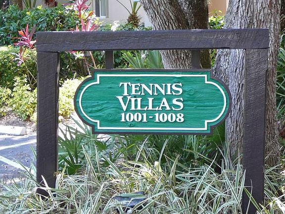 Tennis Villa