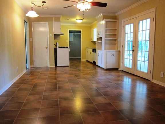 4th image of 4710 Ebonwood Ln