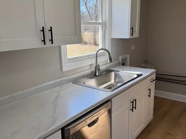 253 Allegheny St, Park Forest, IL 60466