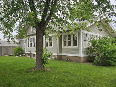 901 N 1st St, Aberdeen, SD, 57401