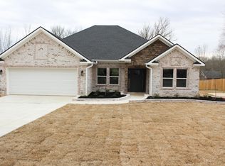 110 E Military Rd, Judsonia, AR 72081