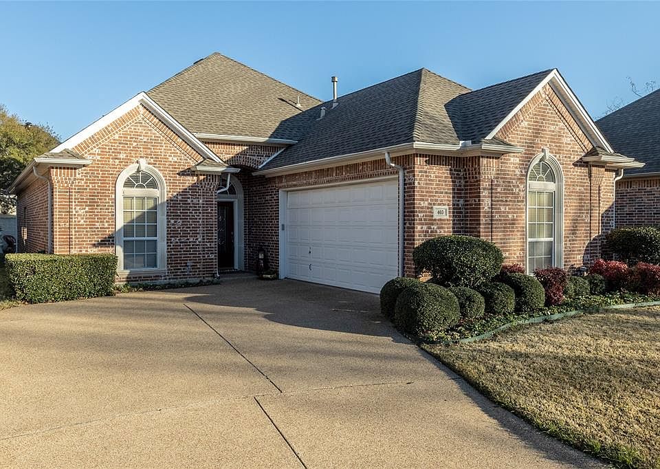 1st image of 403 Westbury Ct