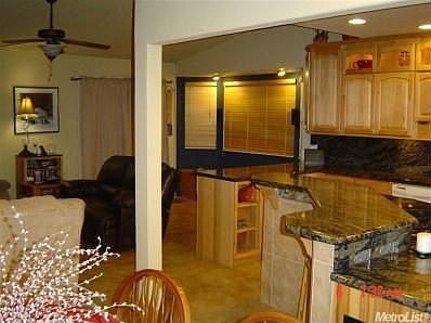 4th image of 805 Hills Wood Ct