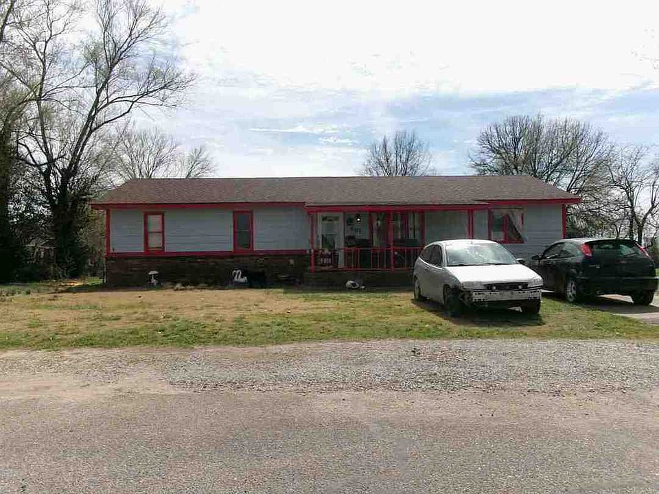 1st image of 605 Ponderosa Dr