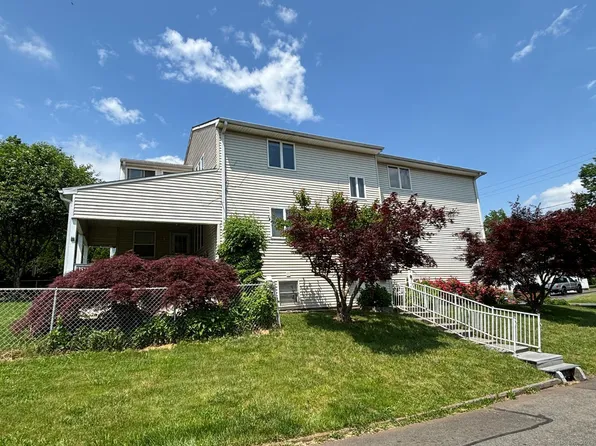 67 Roosevelt Street #67, New Britain, CT 06051