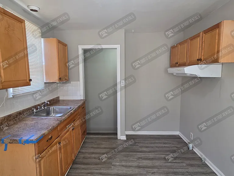 16461 Rossini Dr — Photo 14