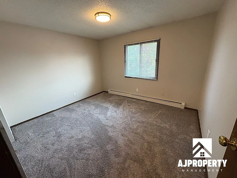3600 S Cathy Ave — Photo 5