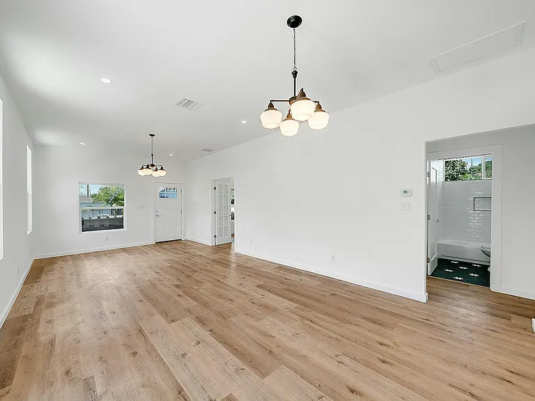 2322 Alta St — Photo 20