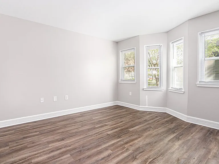 Station House Apartments — Photo 14