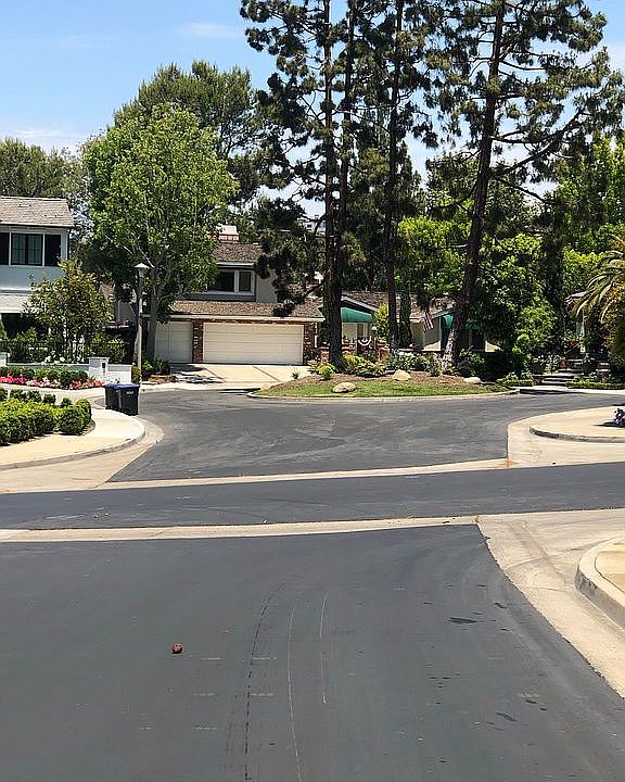 2nd image of 17 Deerwood Ln