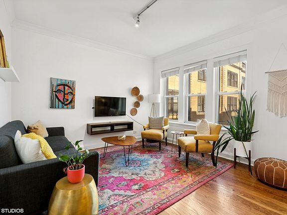 4th image of 2538 N Kedzie Blvd APT 205