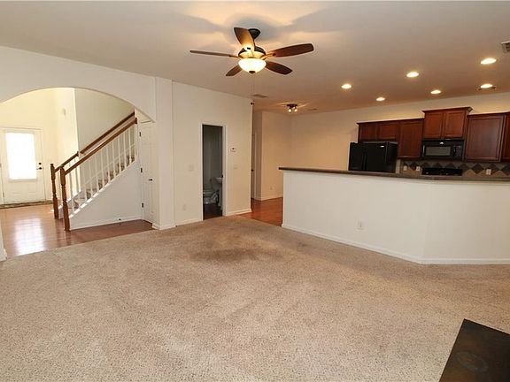 4th image of 3009 Amberglen Ct
