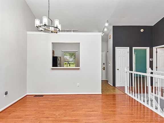 3rd image of 5477 Hanover Cir