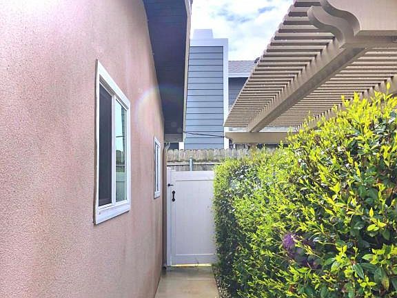 5th image of 2195 Canyon Dr #A