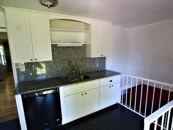 3rd image of 4114 Edgar Ave