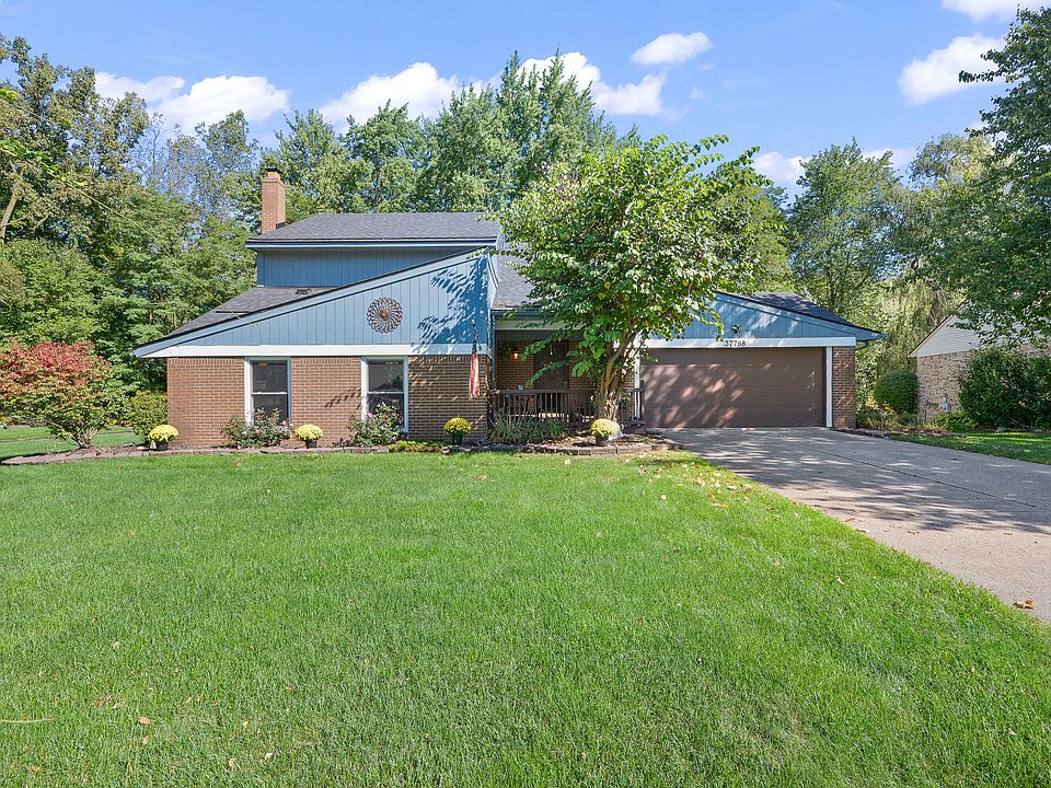 1st image of 37788 Hollyhead Dr