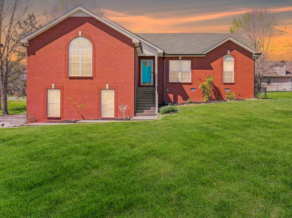 5009 Lanier Dr, Greenbrier, TN 37073